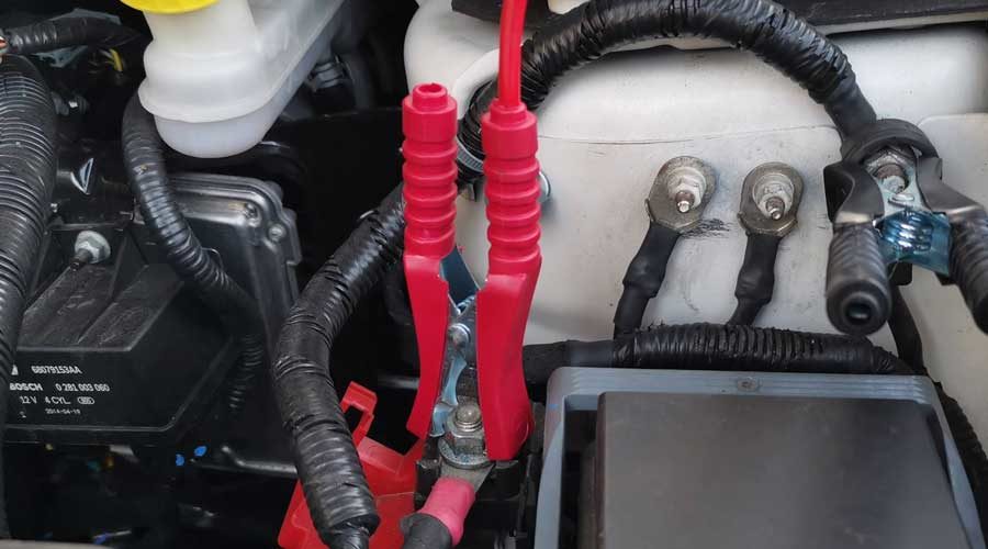 Autobatterie laden