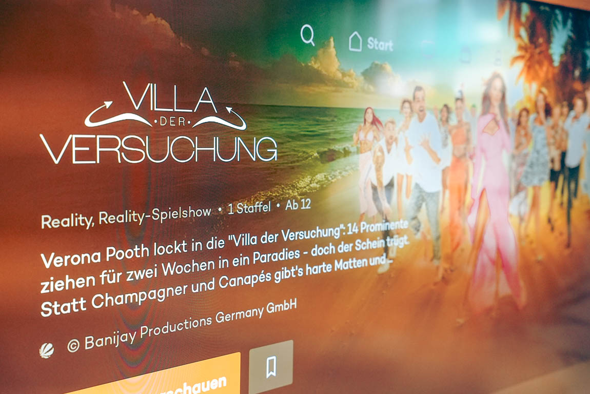 „Villa der Versuchung“ um was geht es? Verzicht und Verschwendung – so gut ist das Reality-TV Format: